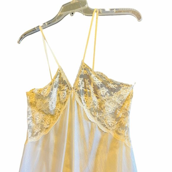 #4583 Vintage Miss Elaine beige nightgown sheer with lace size L - Picture 2 of 7
